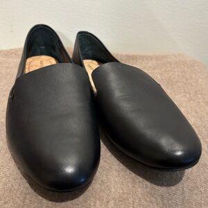 BIRDIES Sz 7 Slip On Slide Almond Toe Cap Ballet Glats Loafer Smooth Leather